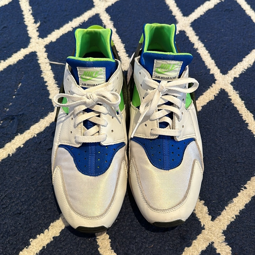Nike Huarache - Picture 2 of 6
